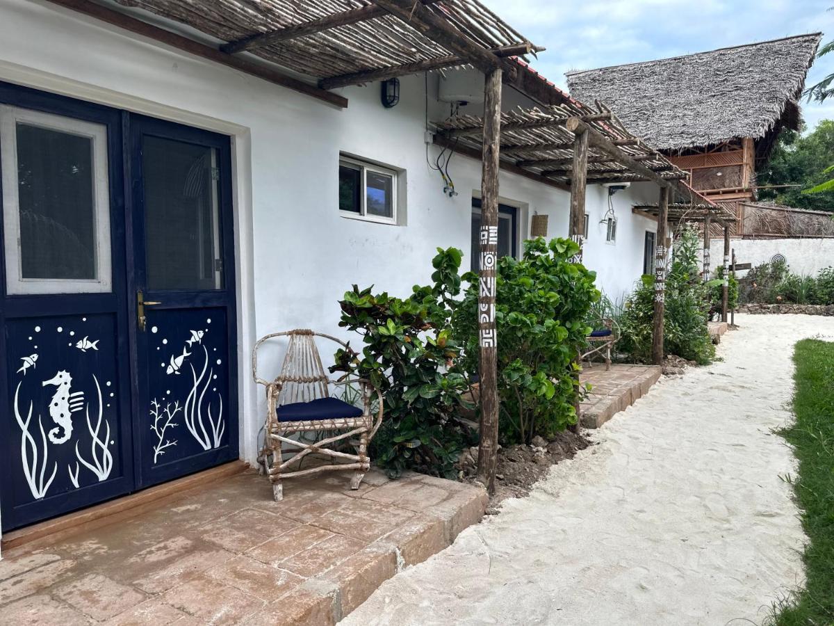 Ocean Breeze Boutique Hotel Nungwi Exterior photo