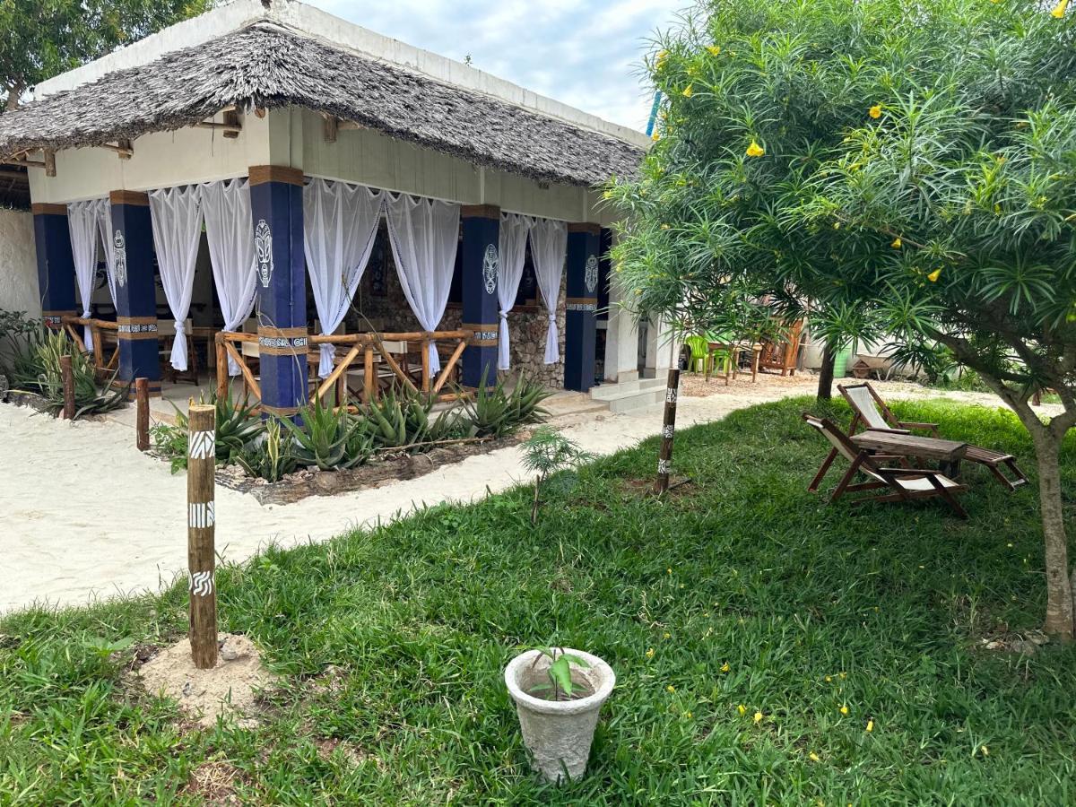 Ocean Breeze Boutique Hotel Nungwi Exterior photo